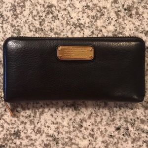 Marc by Marc Jacobs standard classic zip wallet
